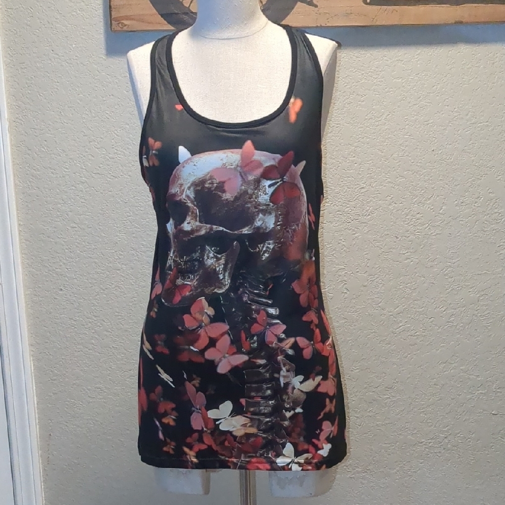 Black and Red Graphic Sleeveless Fitted Tank Top. Size Large